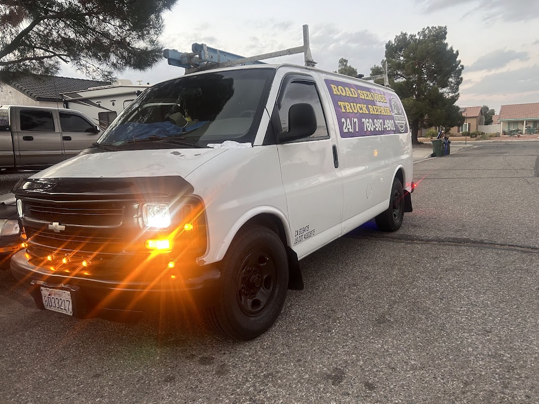 D&E Road Service truck